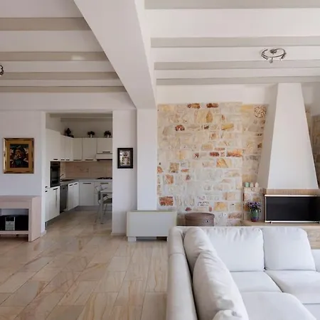 Alkinoi Villa *