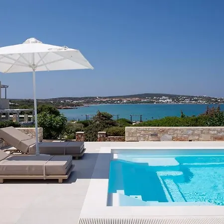 Alkinoi * Parikia (Paros)